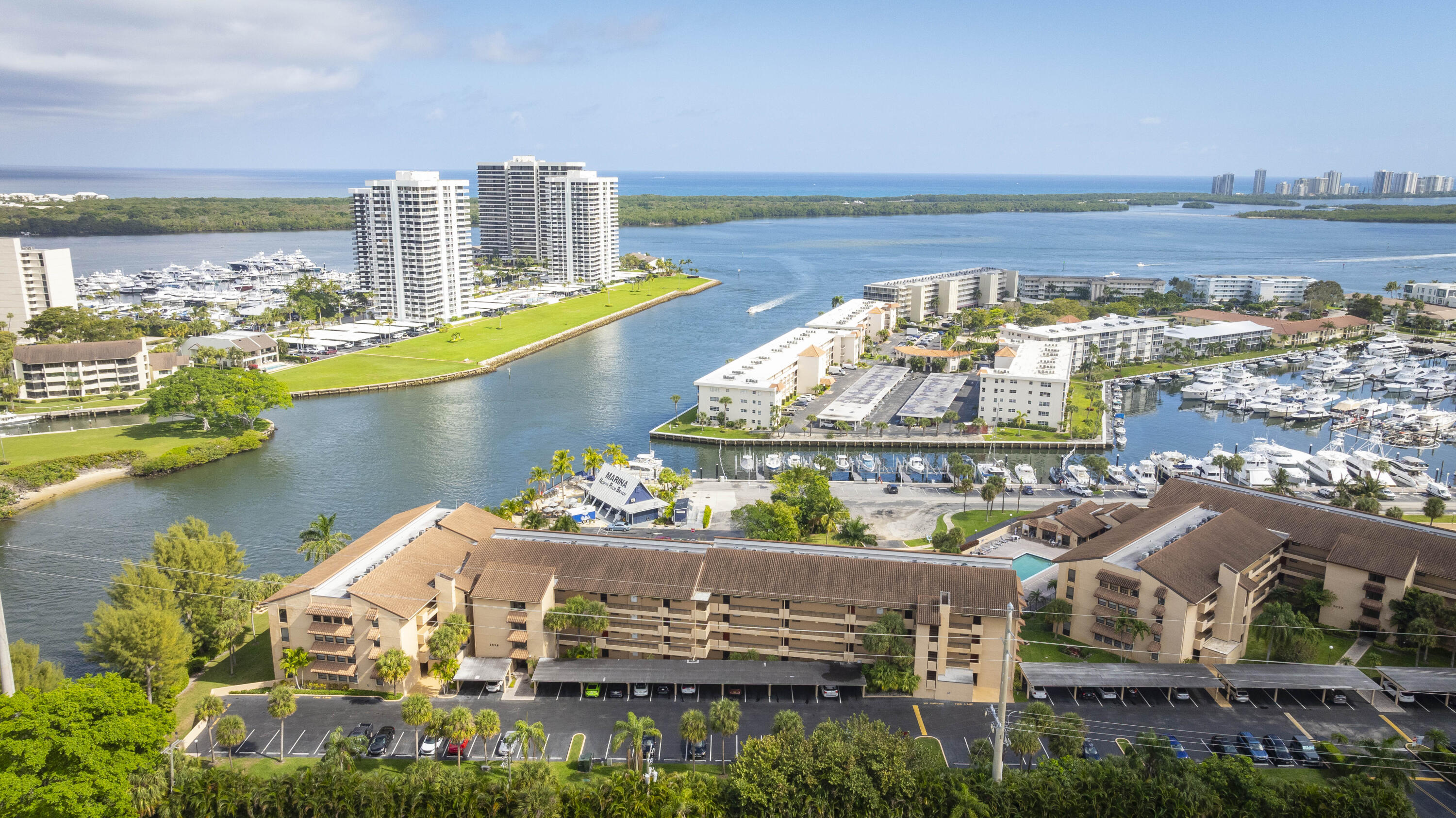 1036 Us Highway 1 216