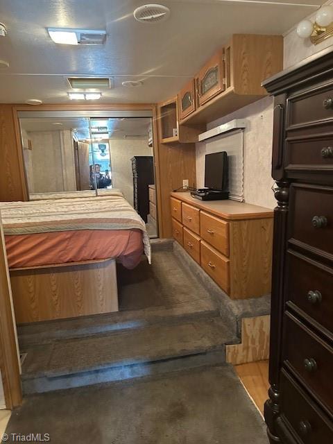121 Hideaway Trail