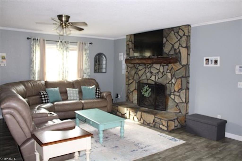 207 S Gold Branch Road