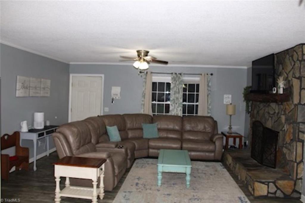 207 S Gold Branch Road