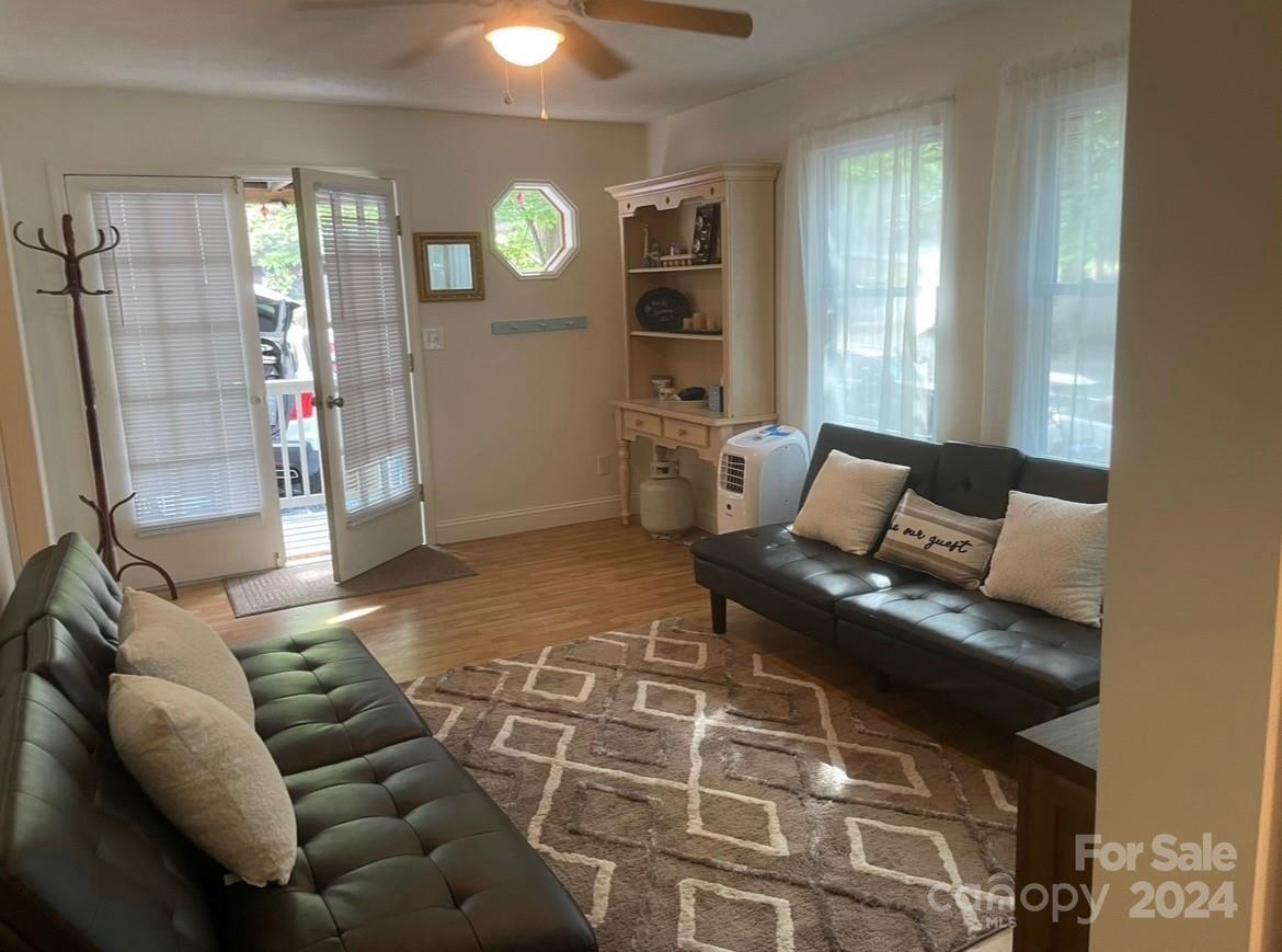 129 Sleepy Cove Trail Unit: 215H