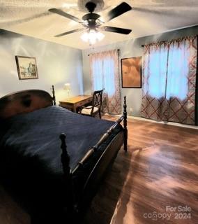 1300 Larchmont Place Unit: 310