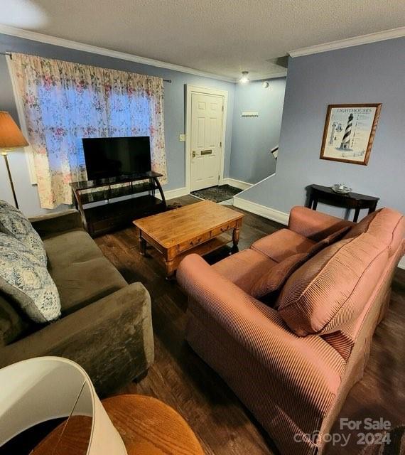 1300 Larchmont Place Unit: 310