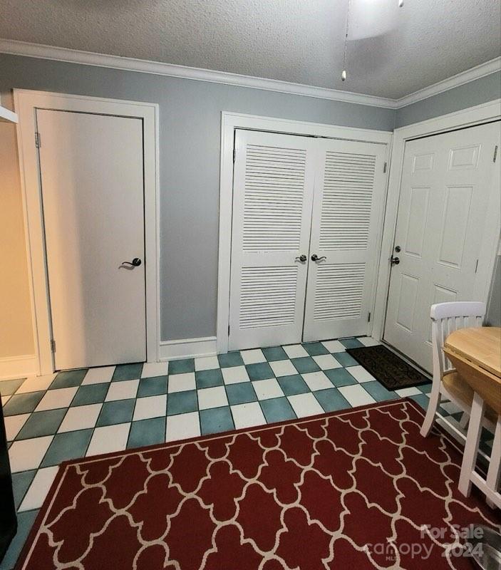 1300 Larchmont Place Unit: 310