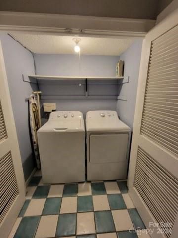 1300 Larchmont Place Unit: 310