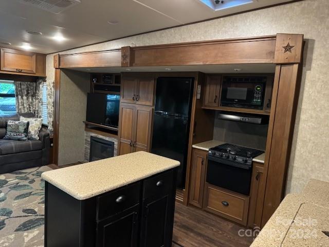 111 Holly Cove Trail
