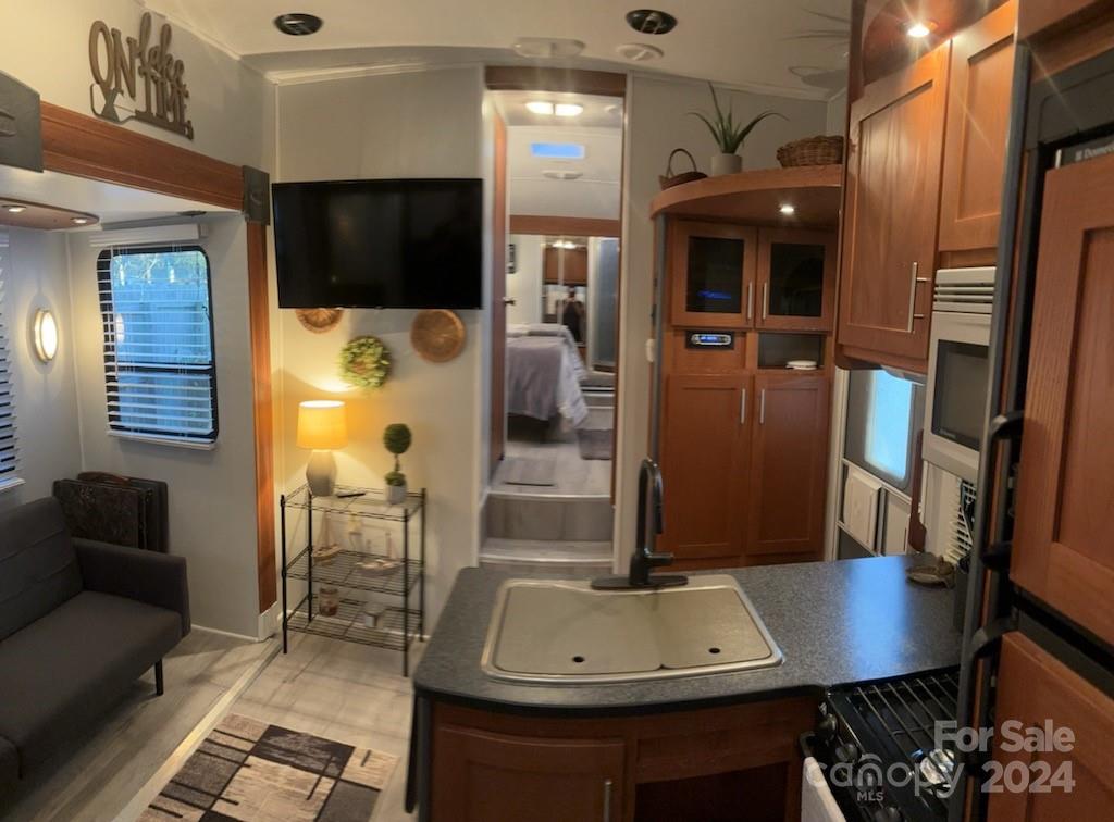 204 Lake Tillery Trail