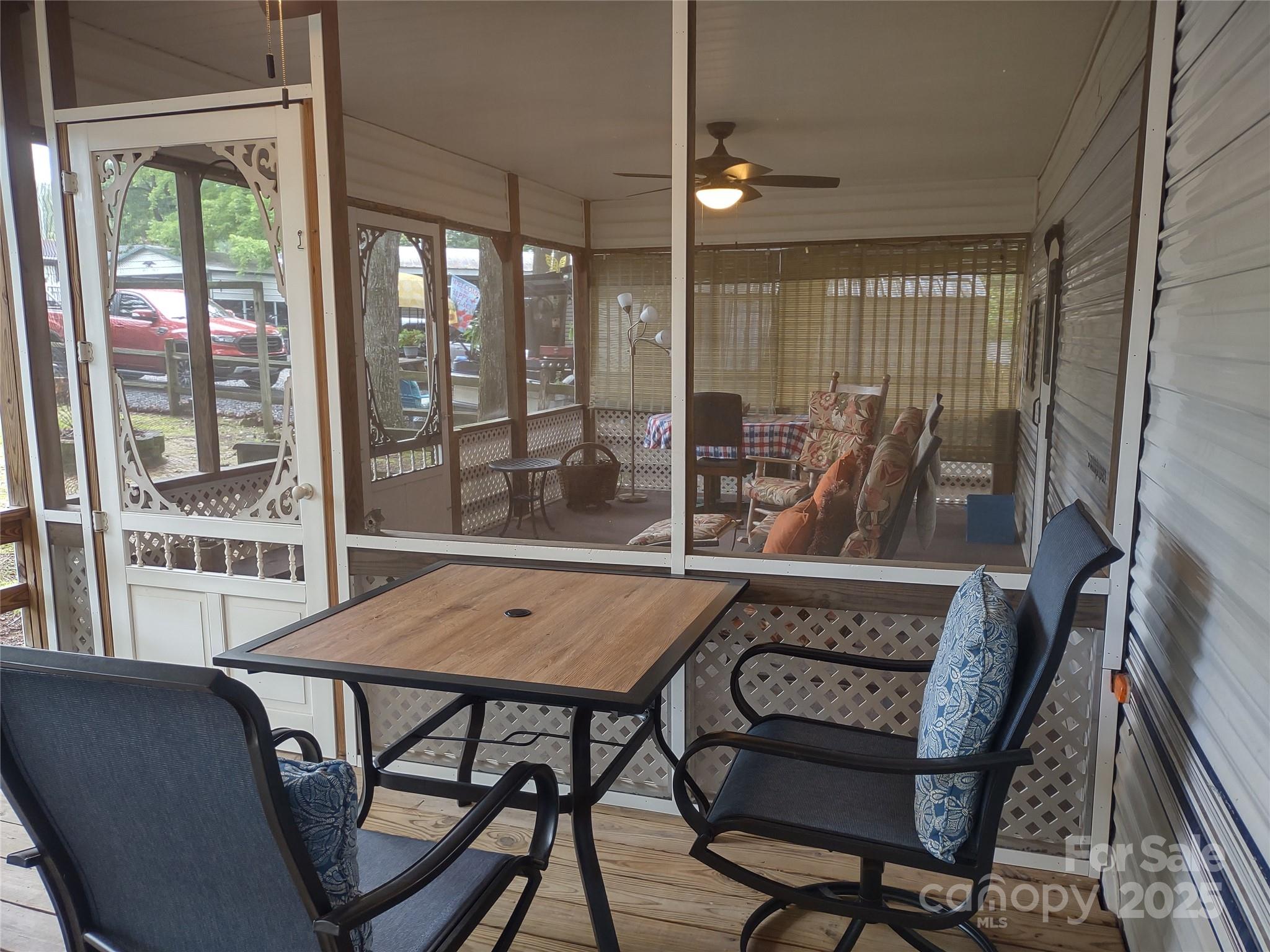 108 Captains Court