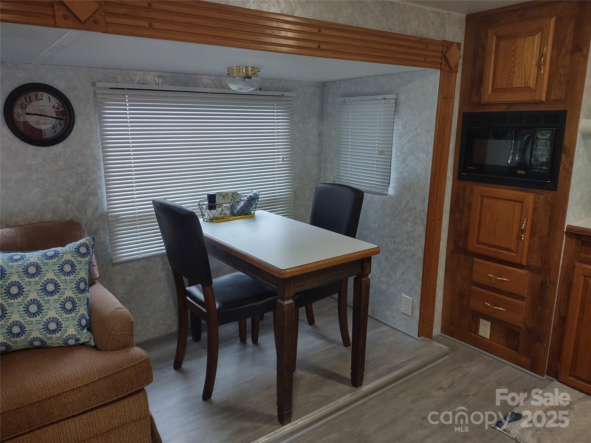 108 Captains Court