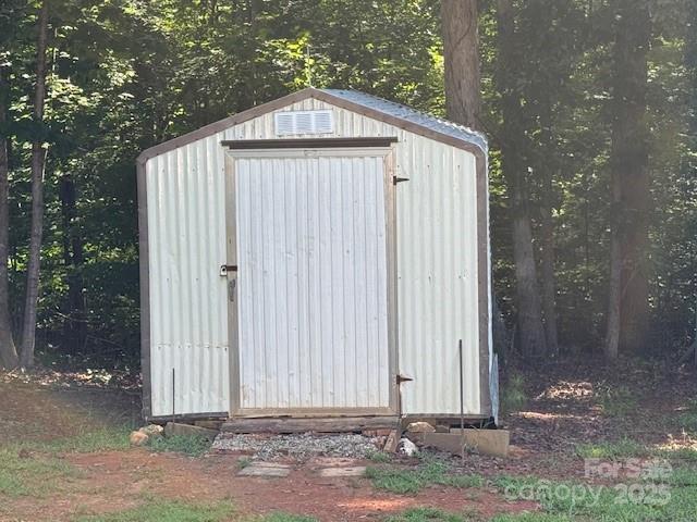 1761 Finch Farm Road Unit: 4