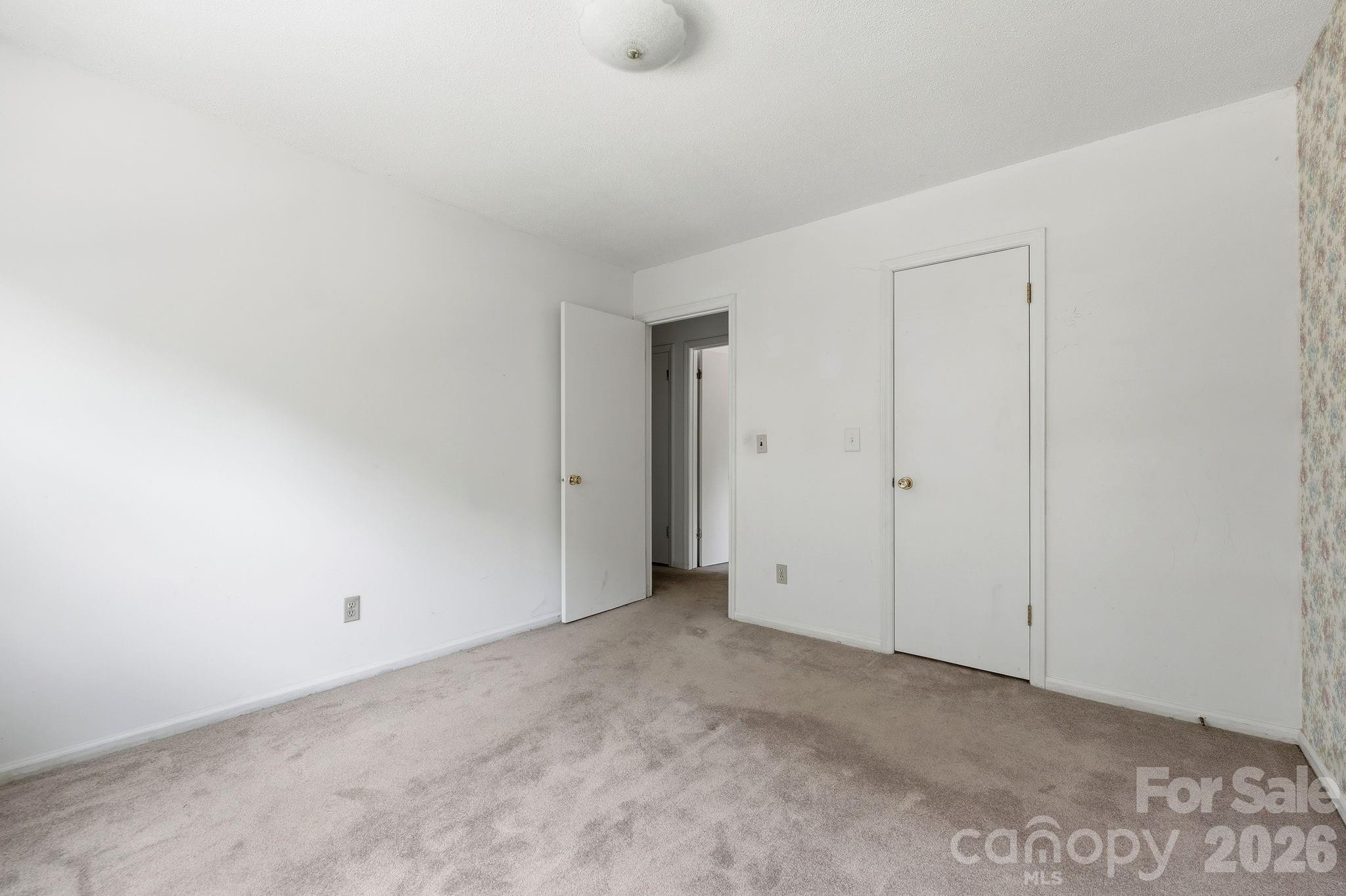 994 Tamworth Road