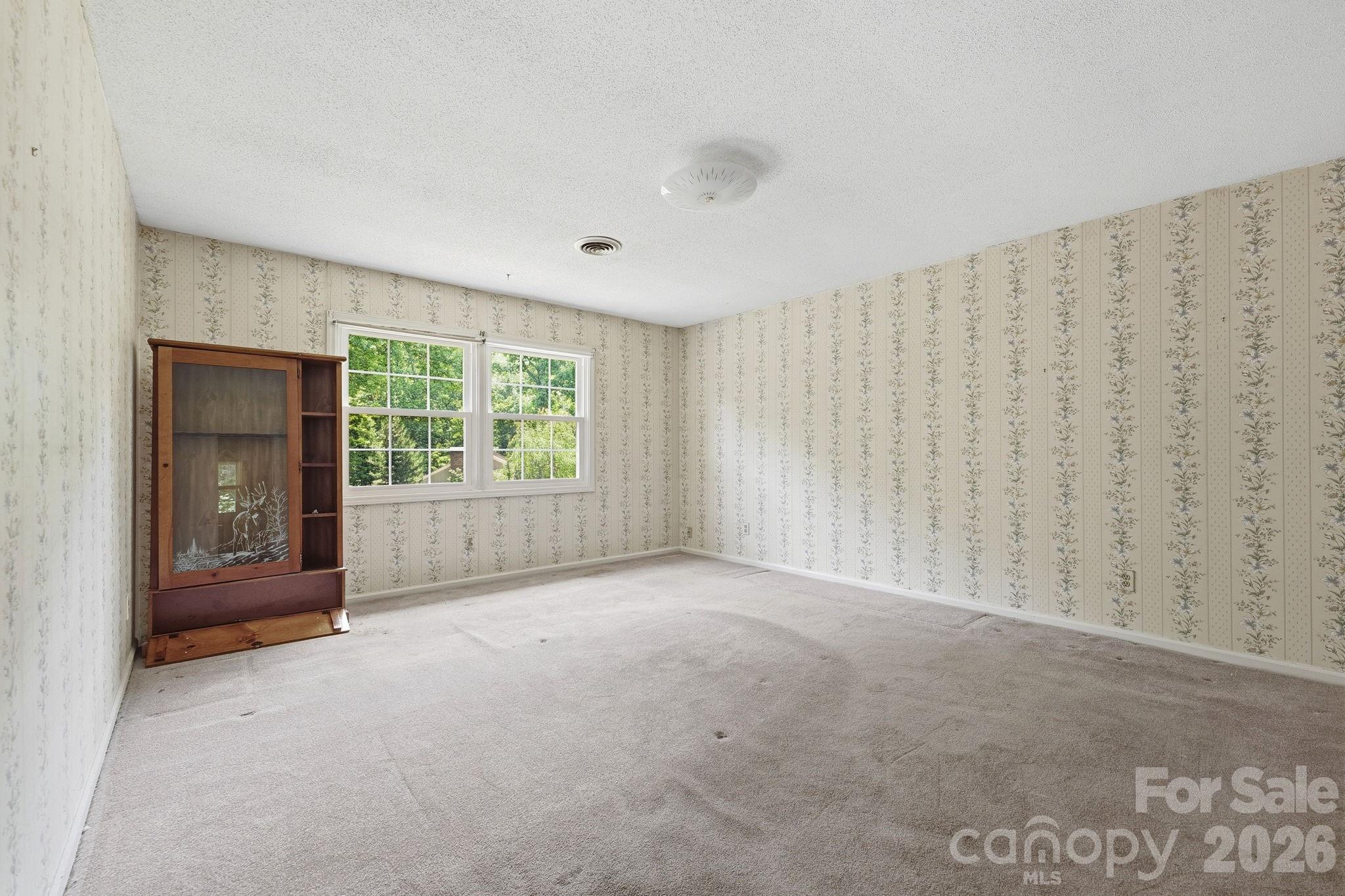 994 Tamworth Road