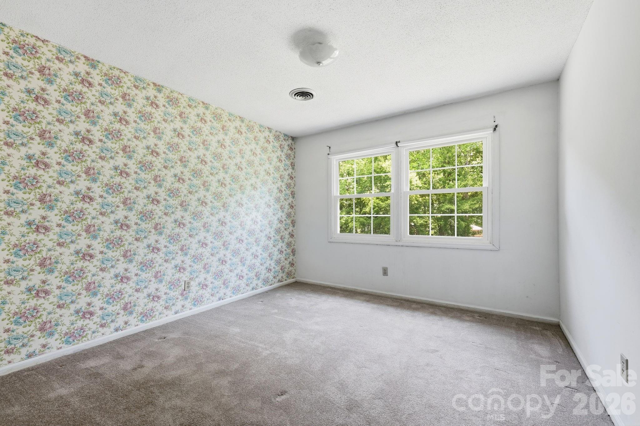 994 Tamworth Road