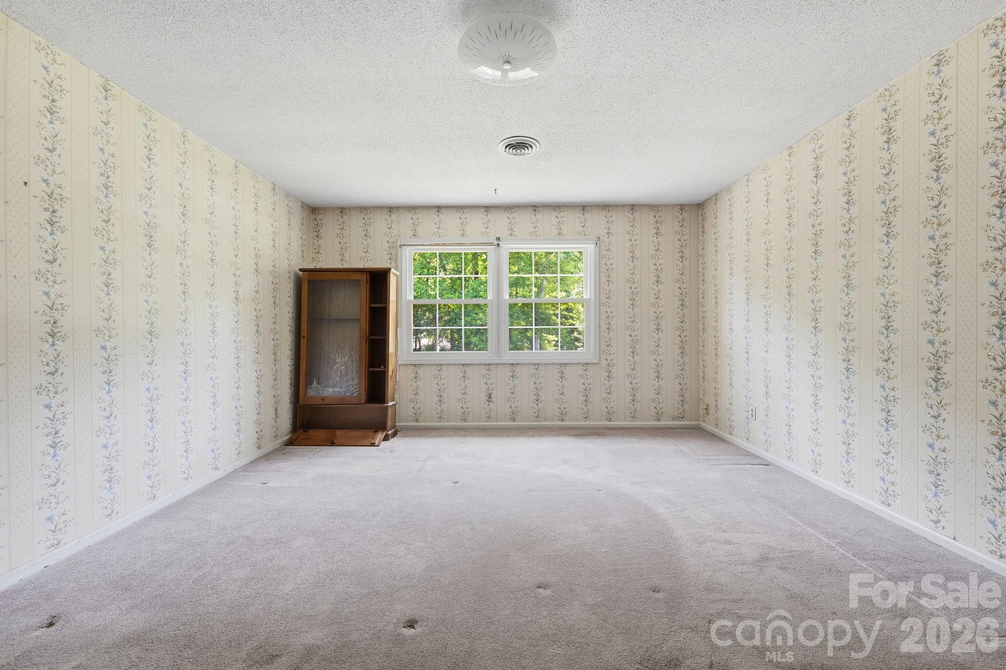 994 Tamworth Road