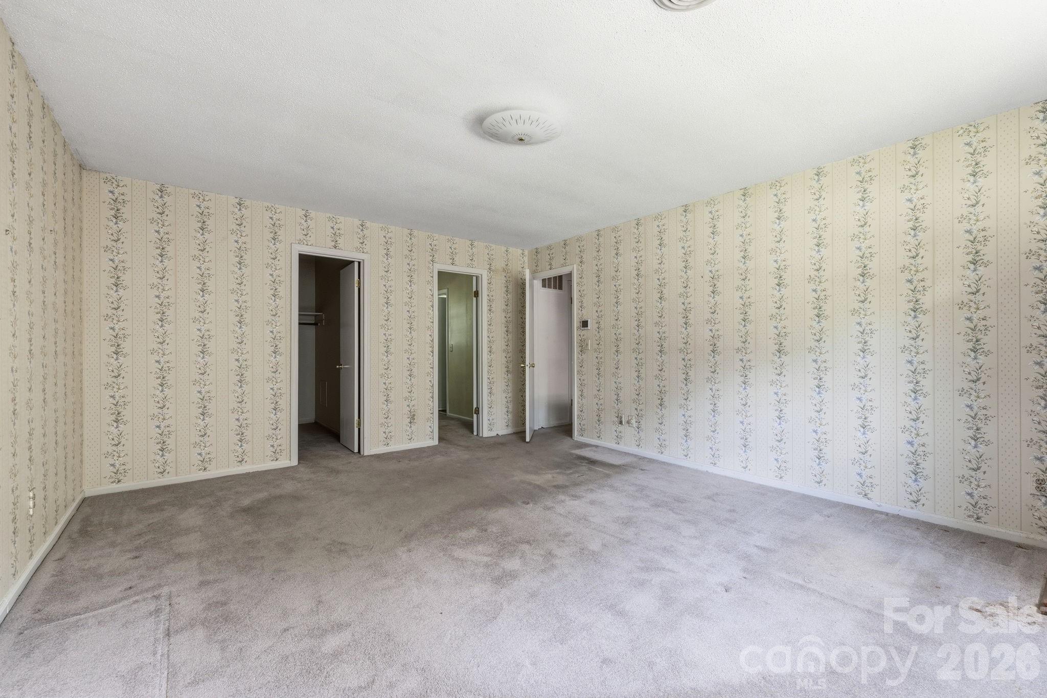 994 Tamworth Road