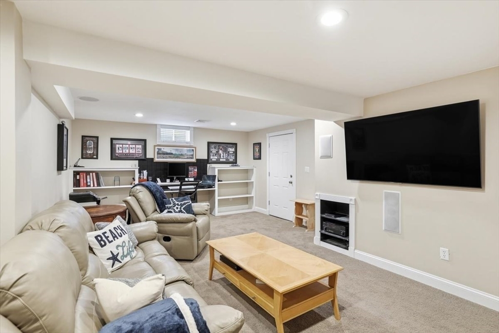 140 Pheasant Hill Cir