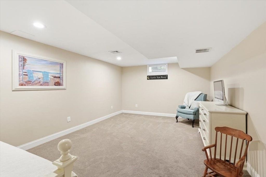 140 Pheasant Hill Cir
