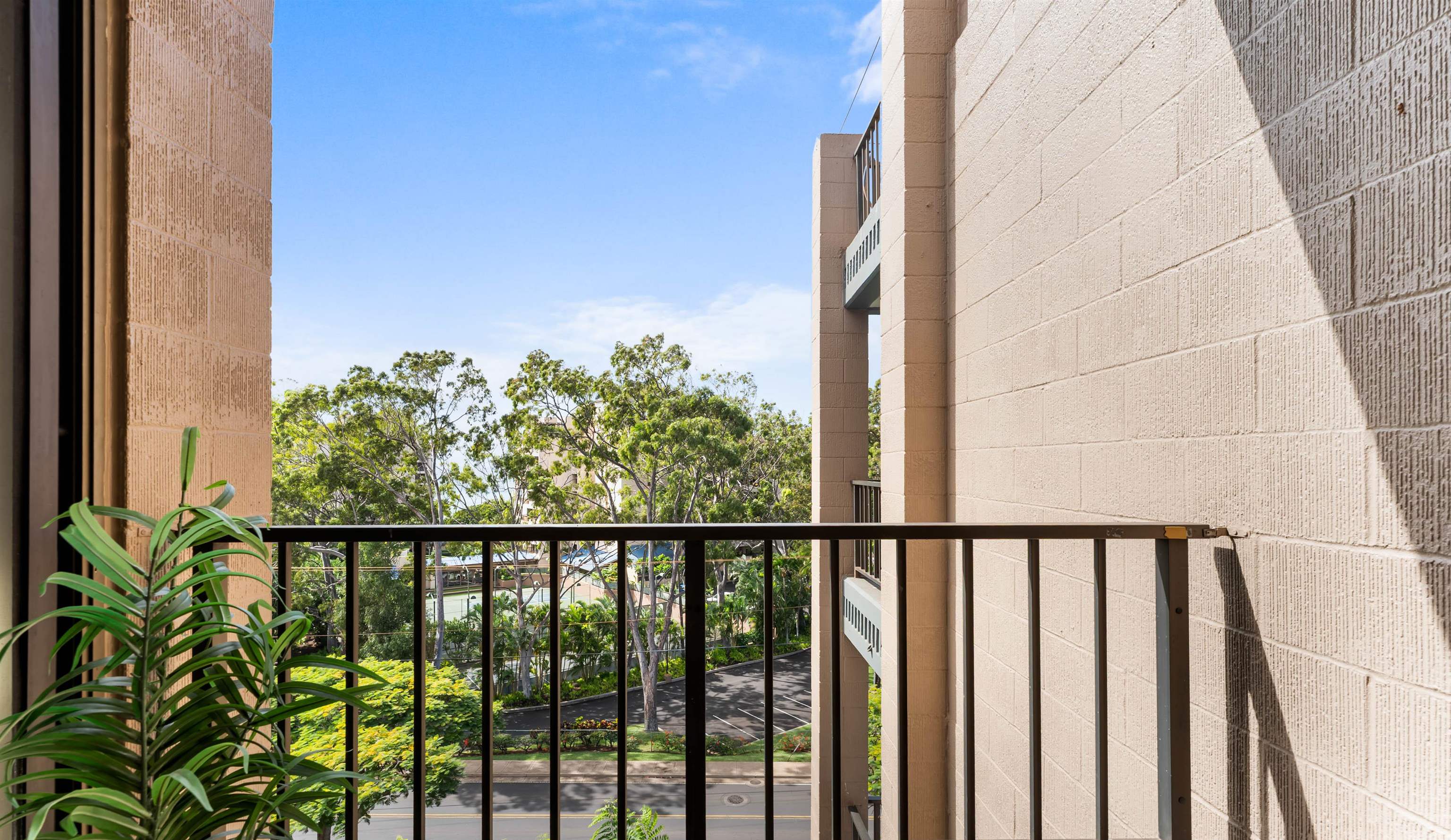 4310 Lower Honoapiilani Rd Unit: 609