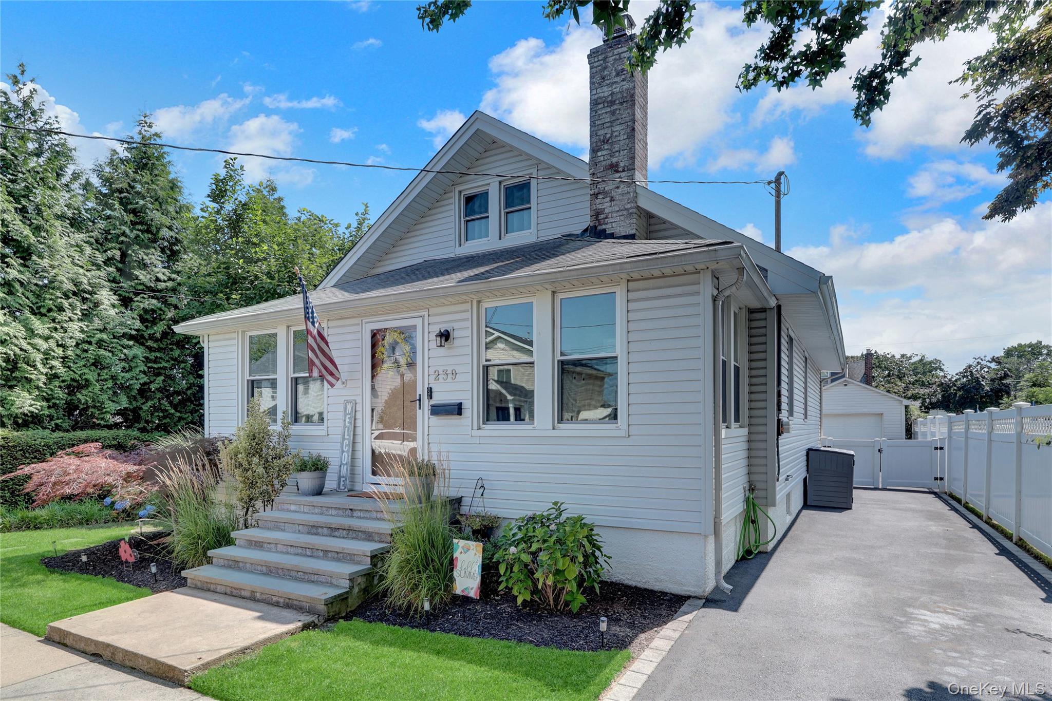 239 S 2nd Street