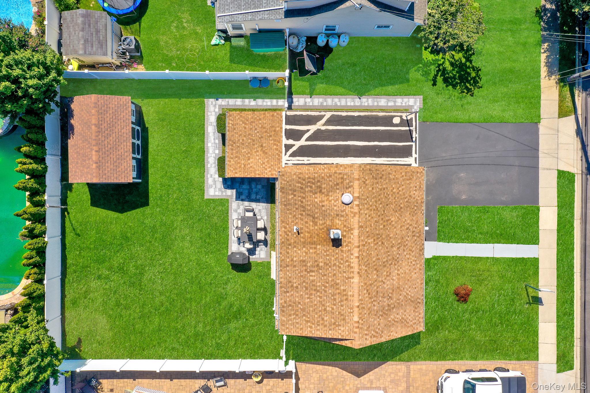 12 Carlton Drive