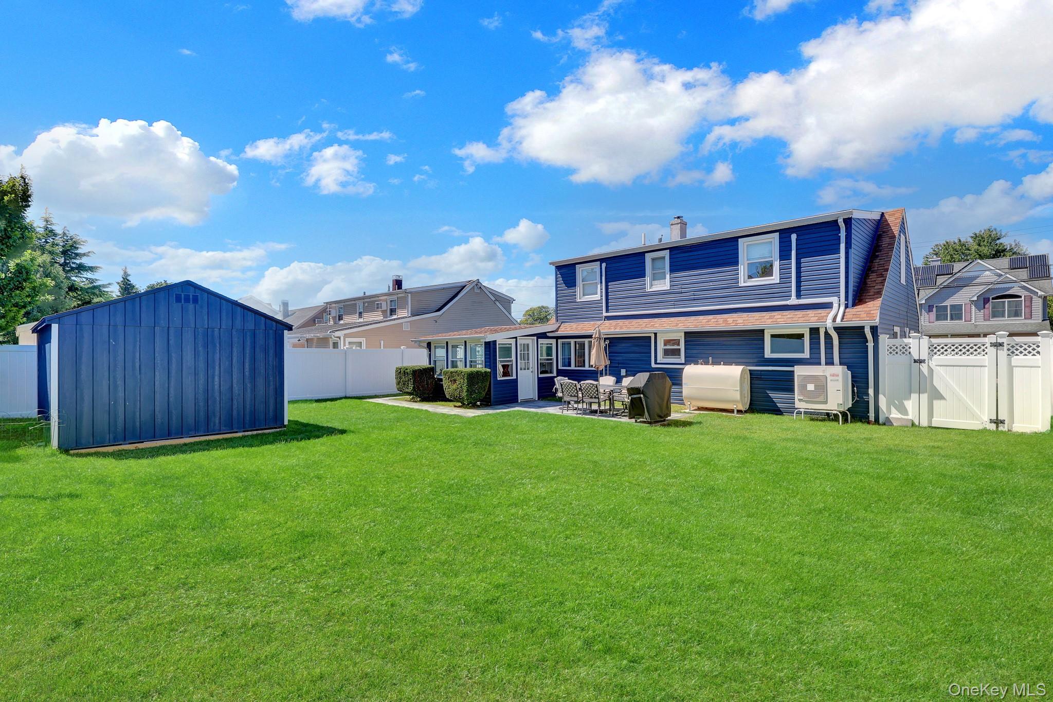 12 Carlton Drive