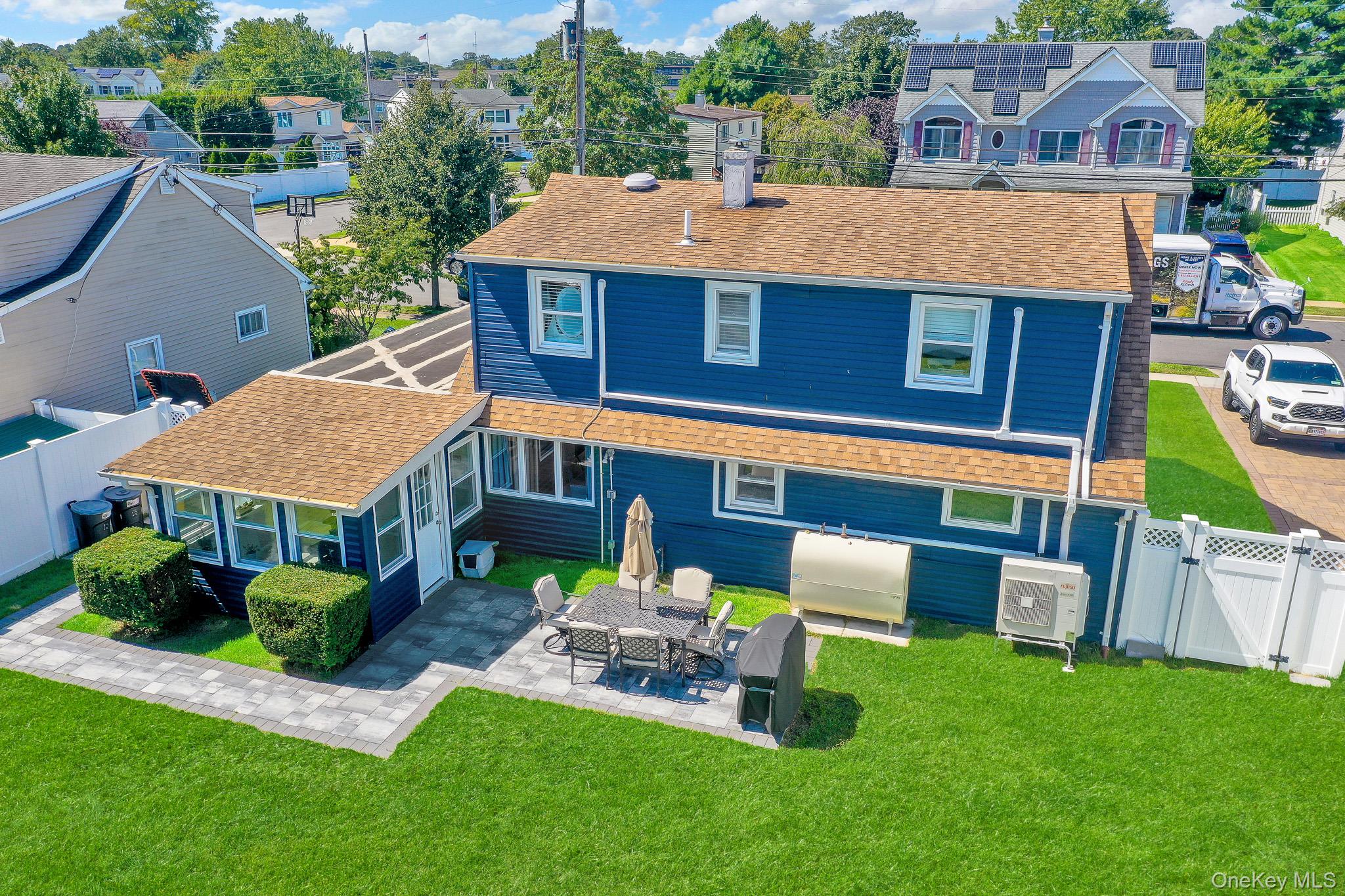 12 Carlton Drive