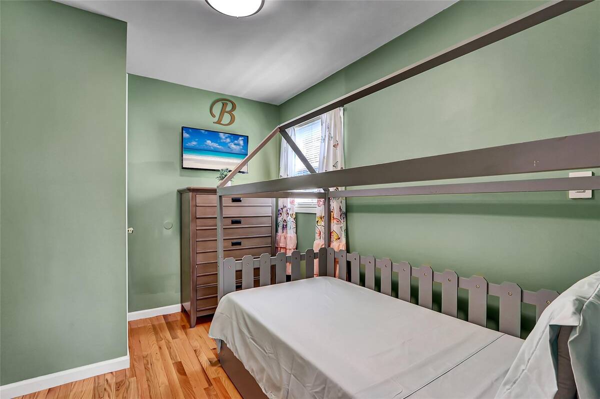 1 Somerset Road W