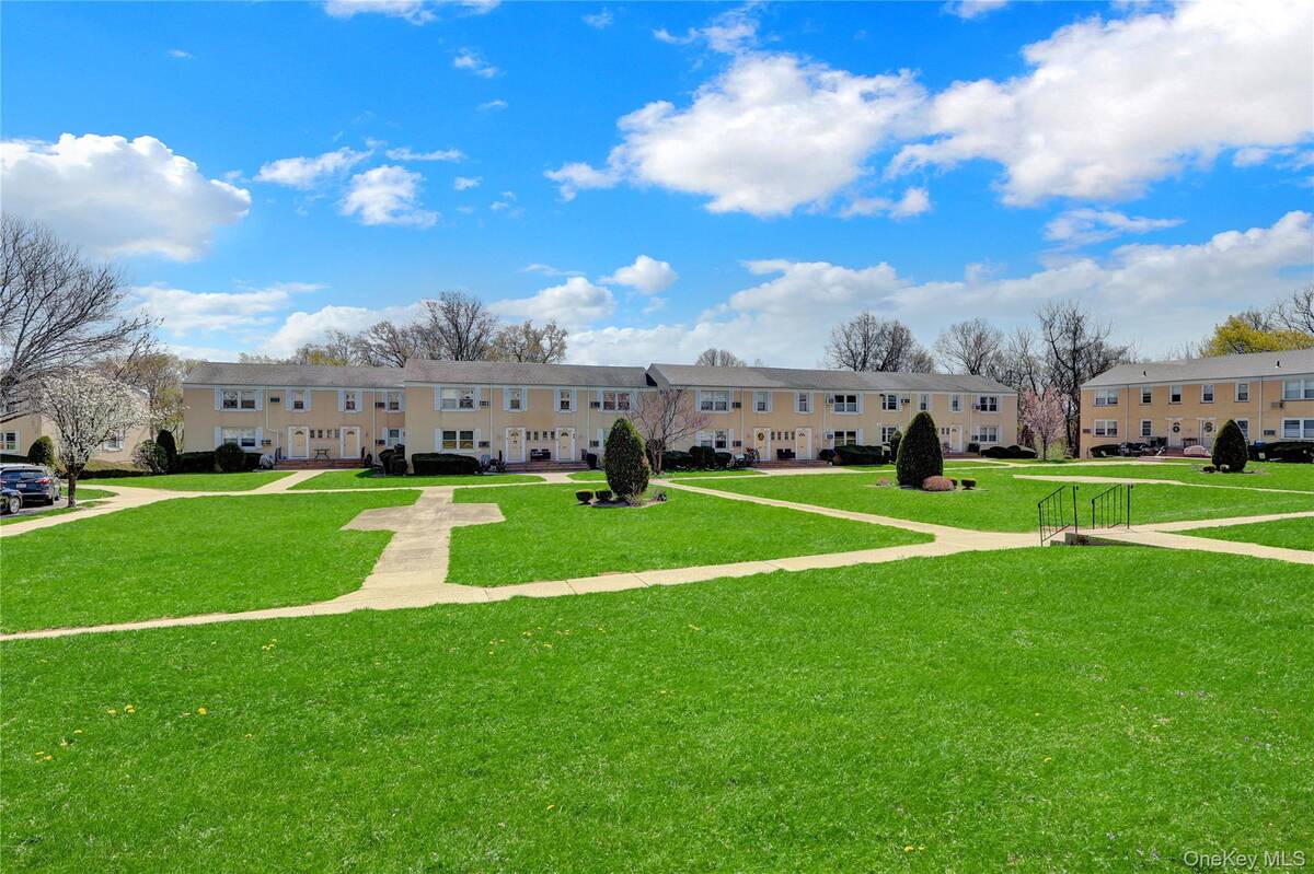 251-21 71st Road, #44A