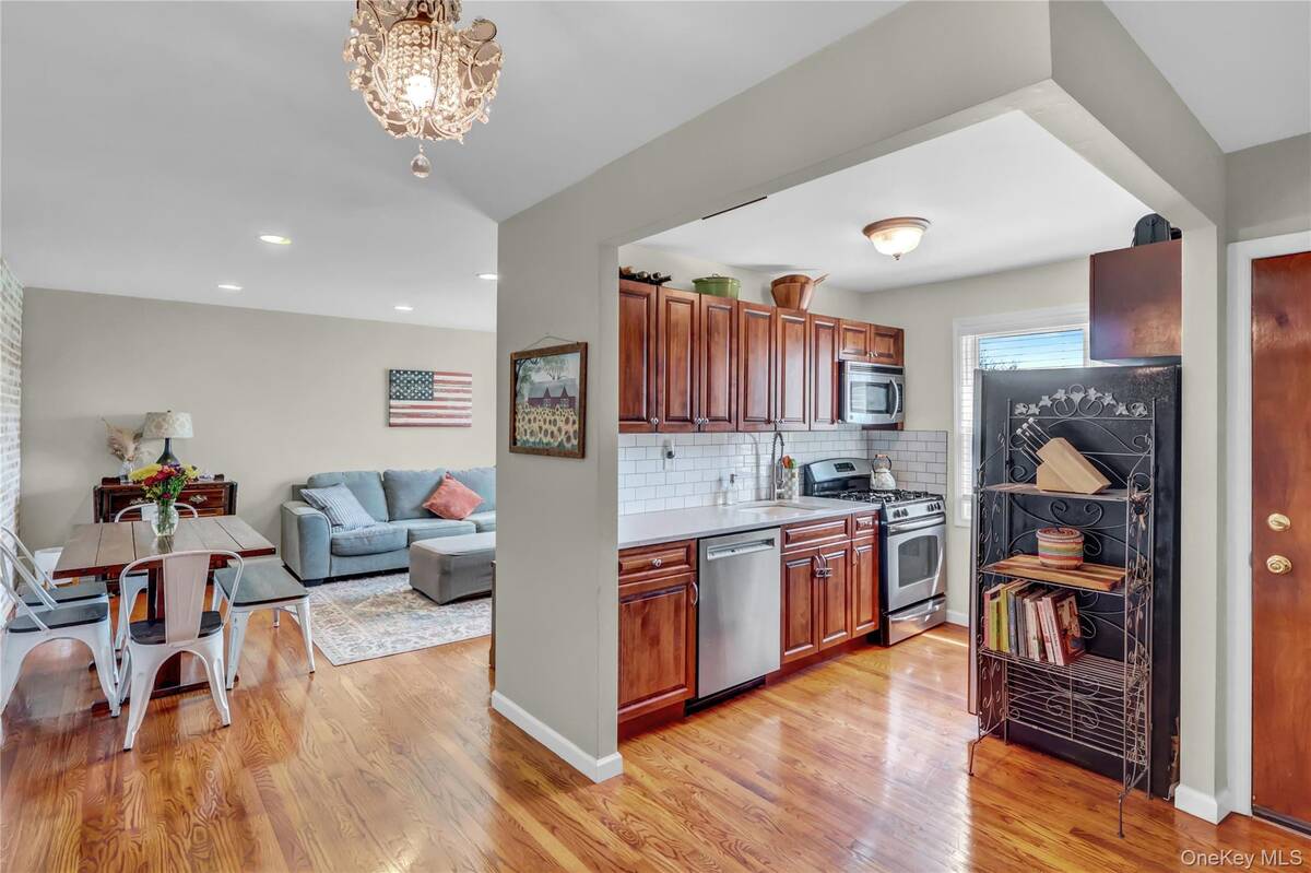 251-21 71st Road, #44A