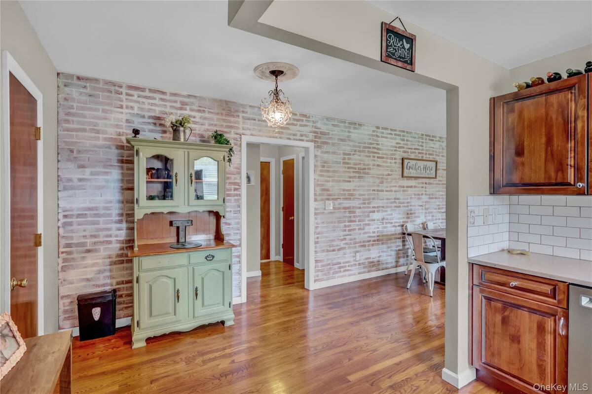 251-21 71st Road, #44A