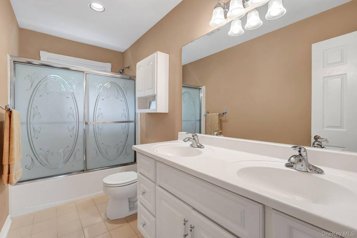 11 Scenicview Crescent Crescent