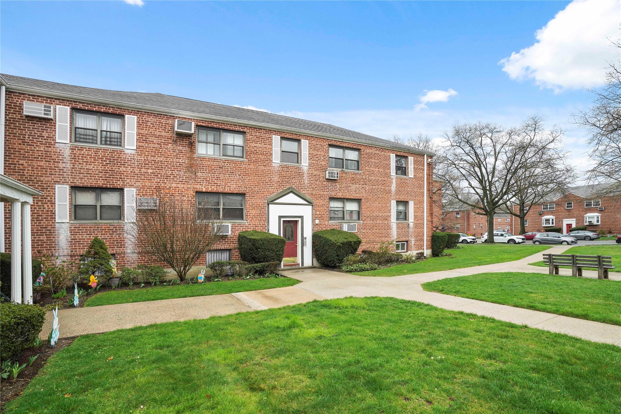 155-31 84th Street Unit: 4L
