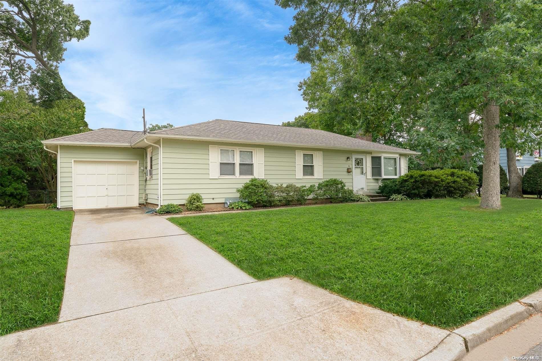 4 Commonwealth Avenue