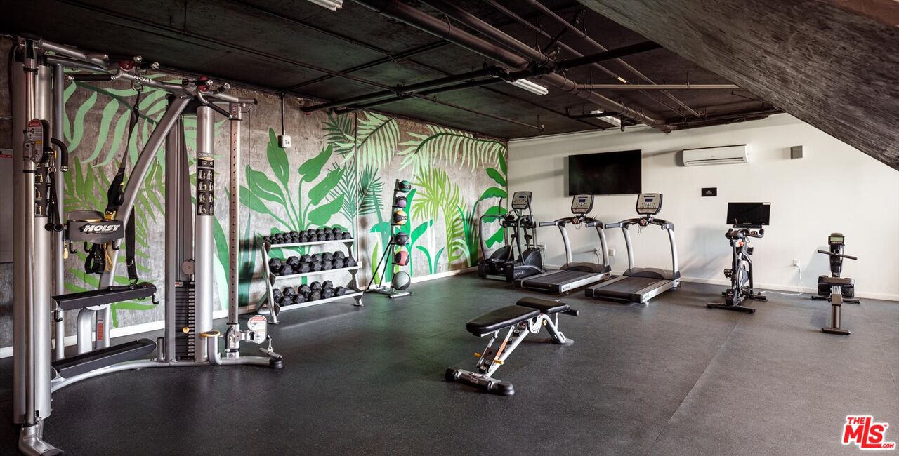 654 N Virgil Ave Unit: 311