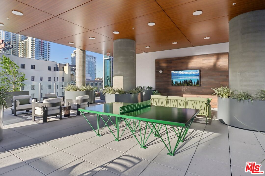 800 Broadway Unit: PH 2