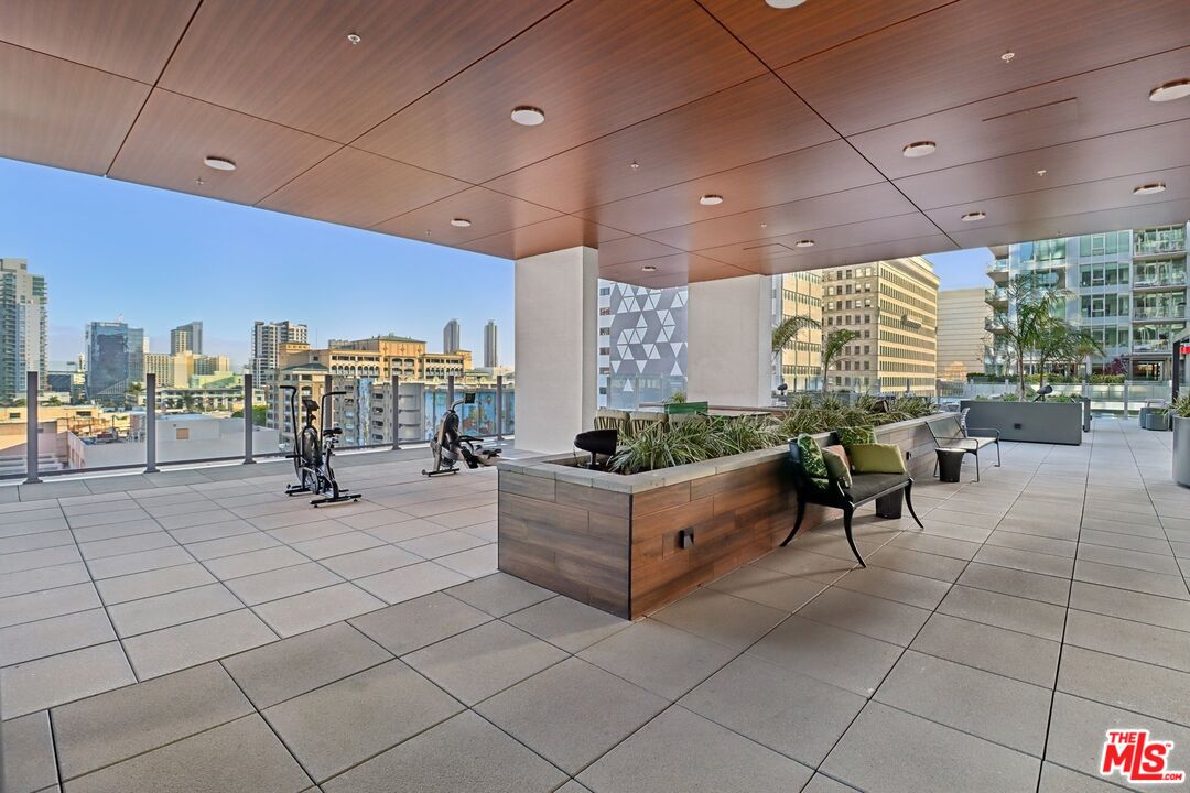 800 Broadway Unit: PH 2