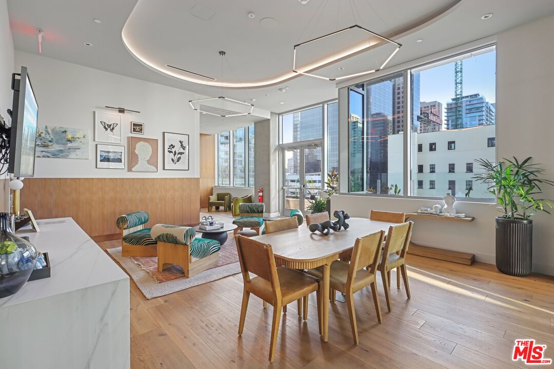 800 Broadway Unit: PH 2