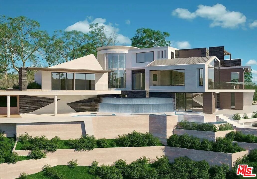 3025 Benedict Canyon Dr