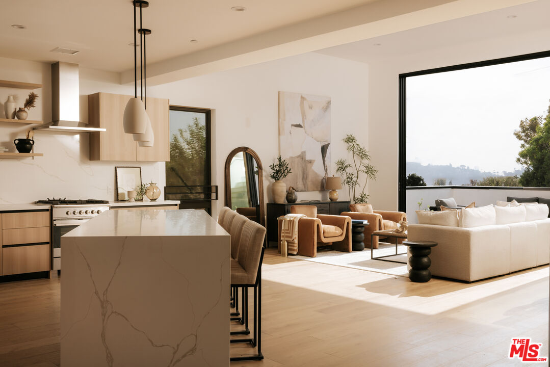 2919 Waverly Unit: 308