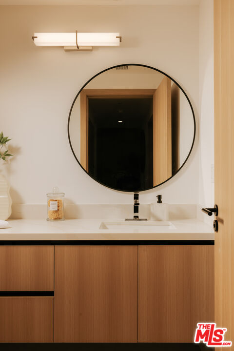 2919 Waverly Dr Unit: 103