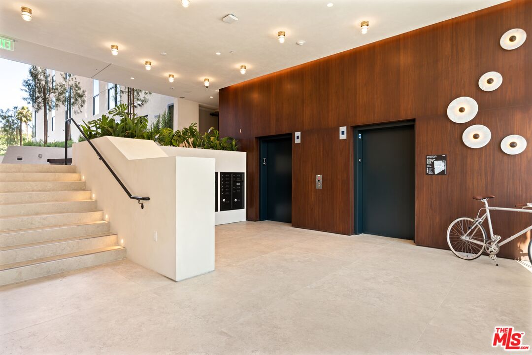 3004 W Sunset Blvd Unit: 519