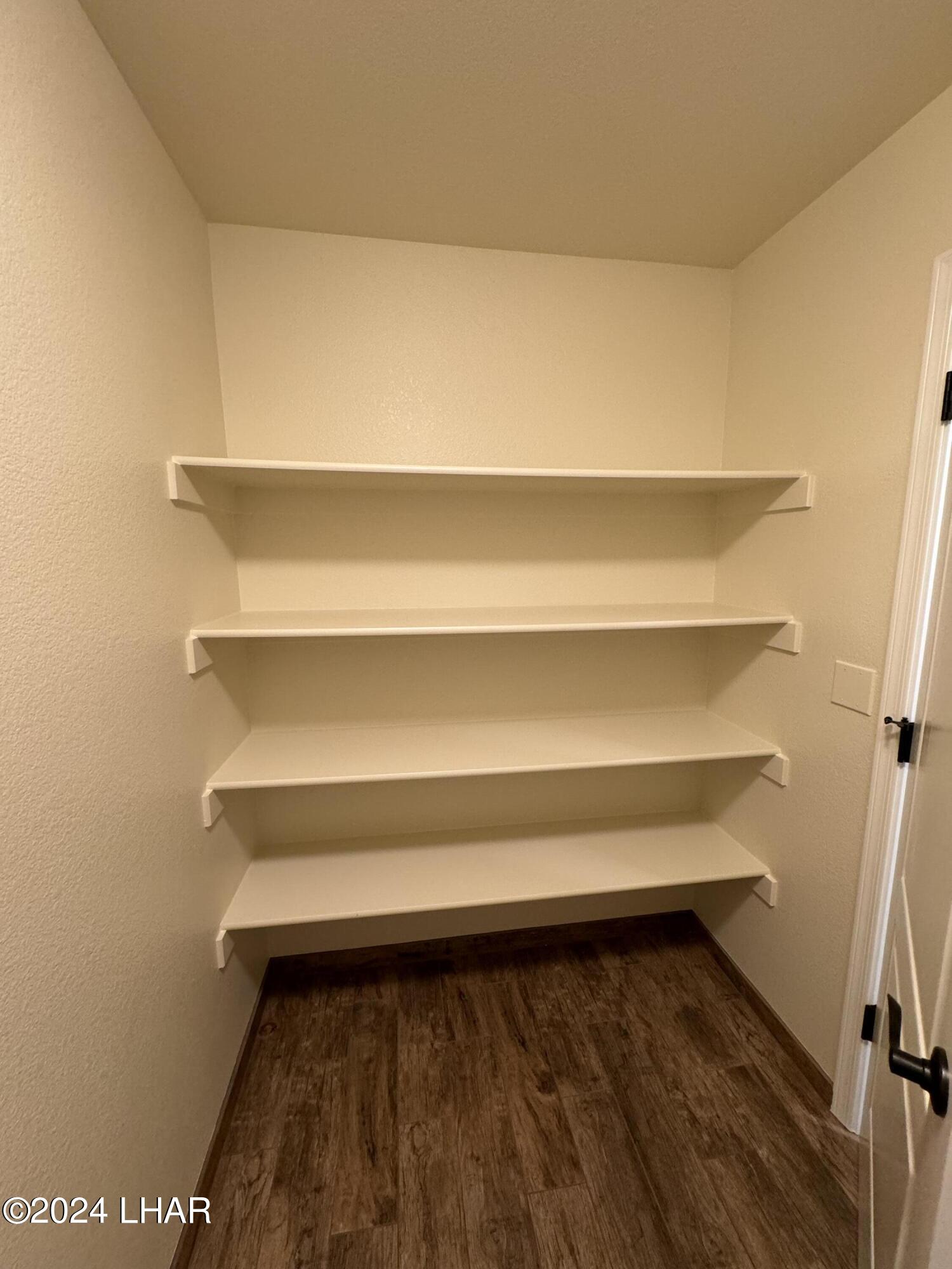 2816 Hidden Valley Dr