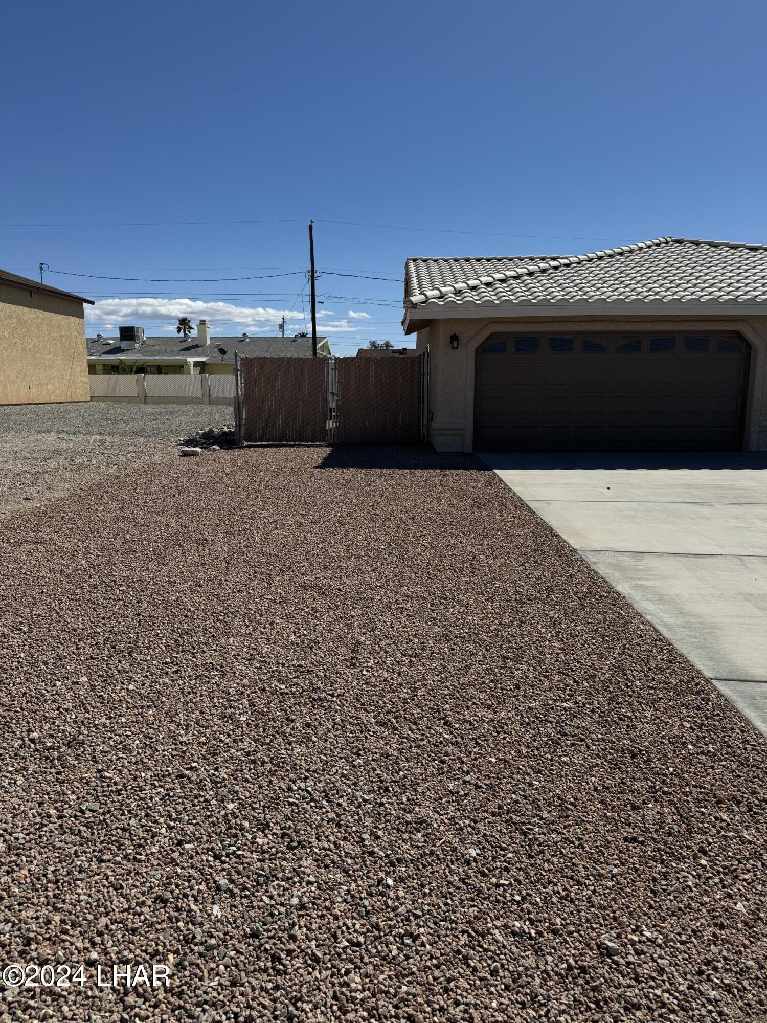 2816 Hidden Valley Dr