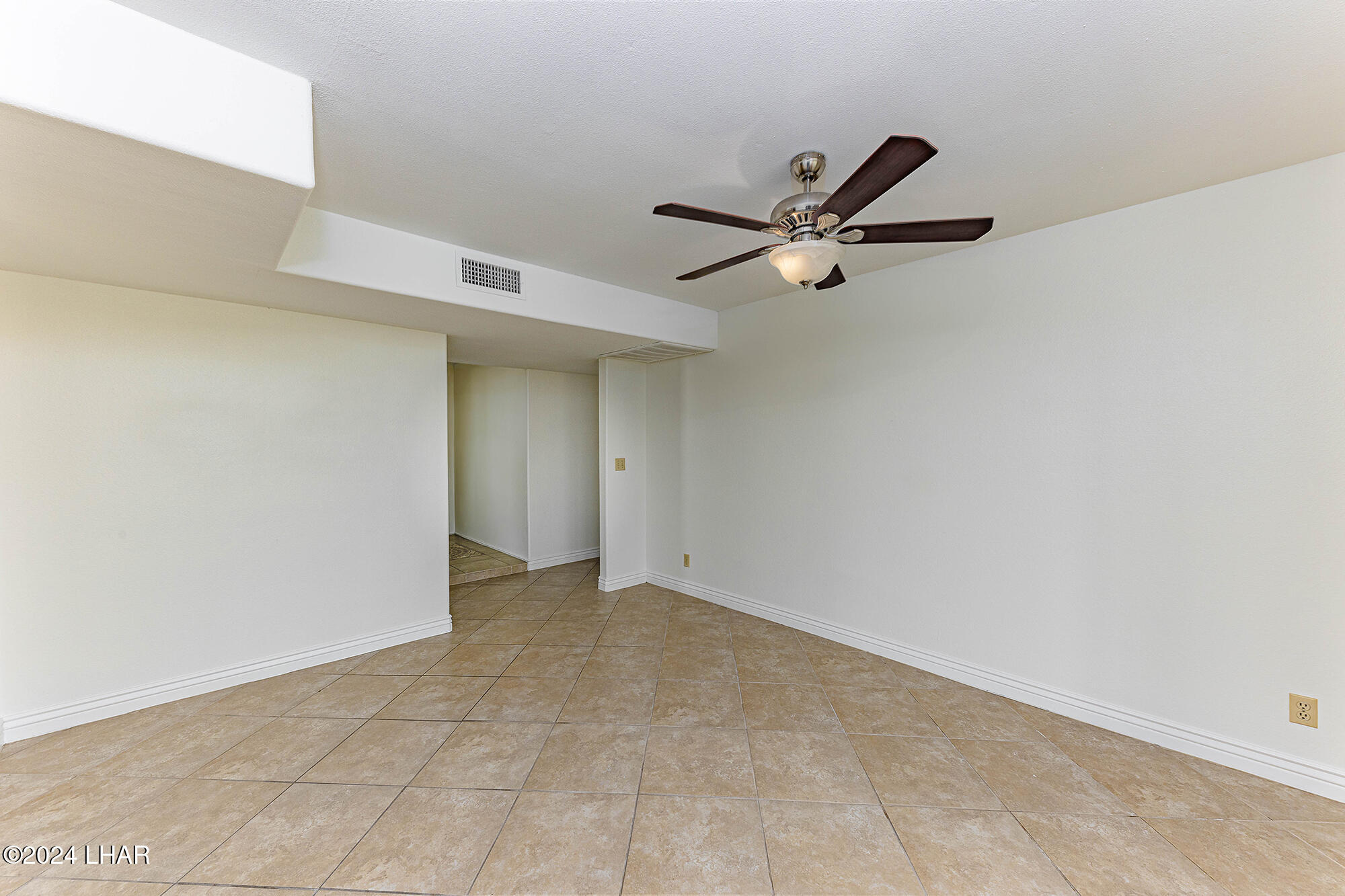3132 Silversmith Dr