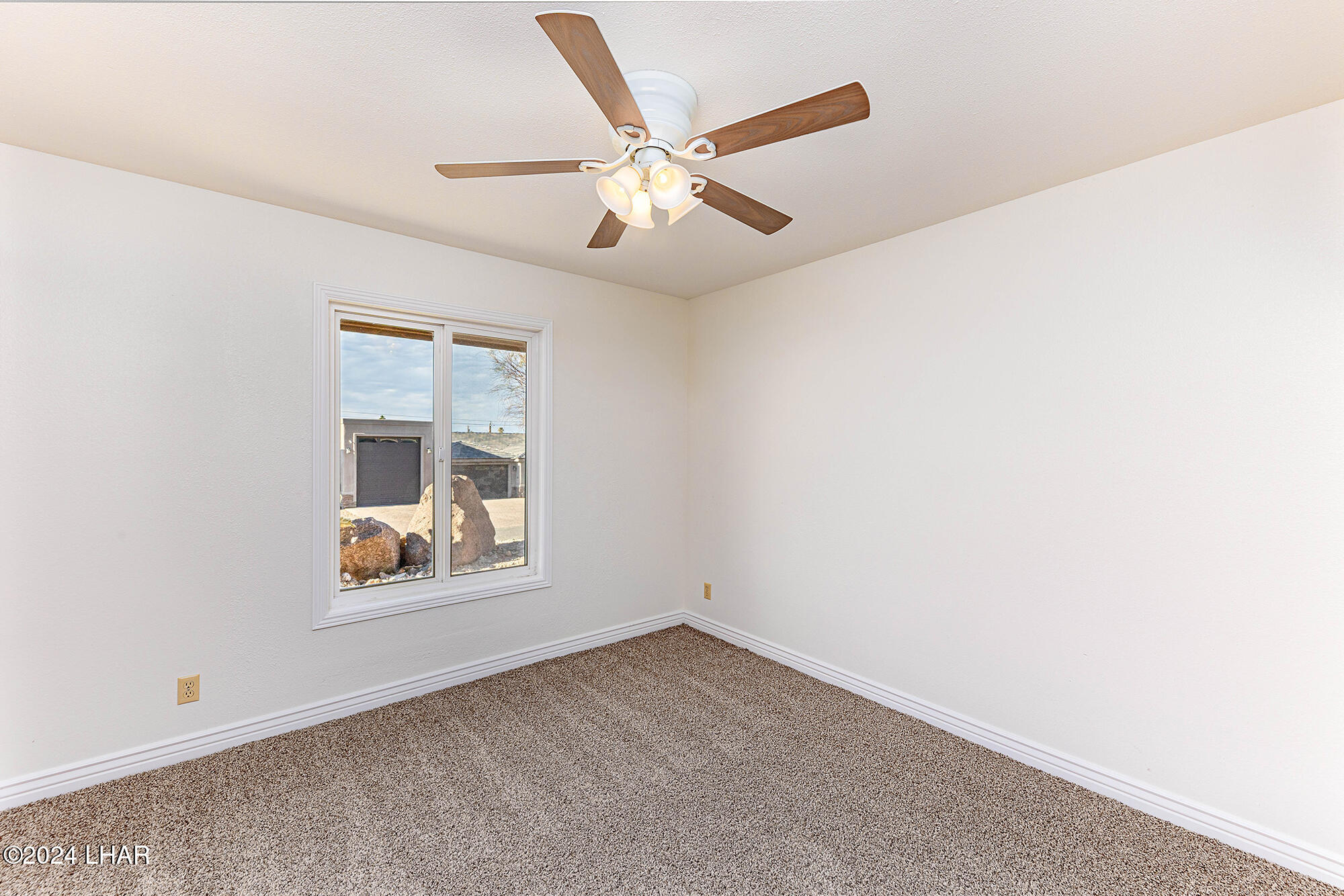 3132 Silversmith Dr