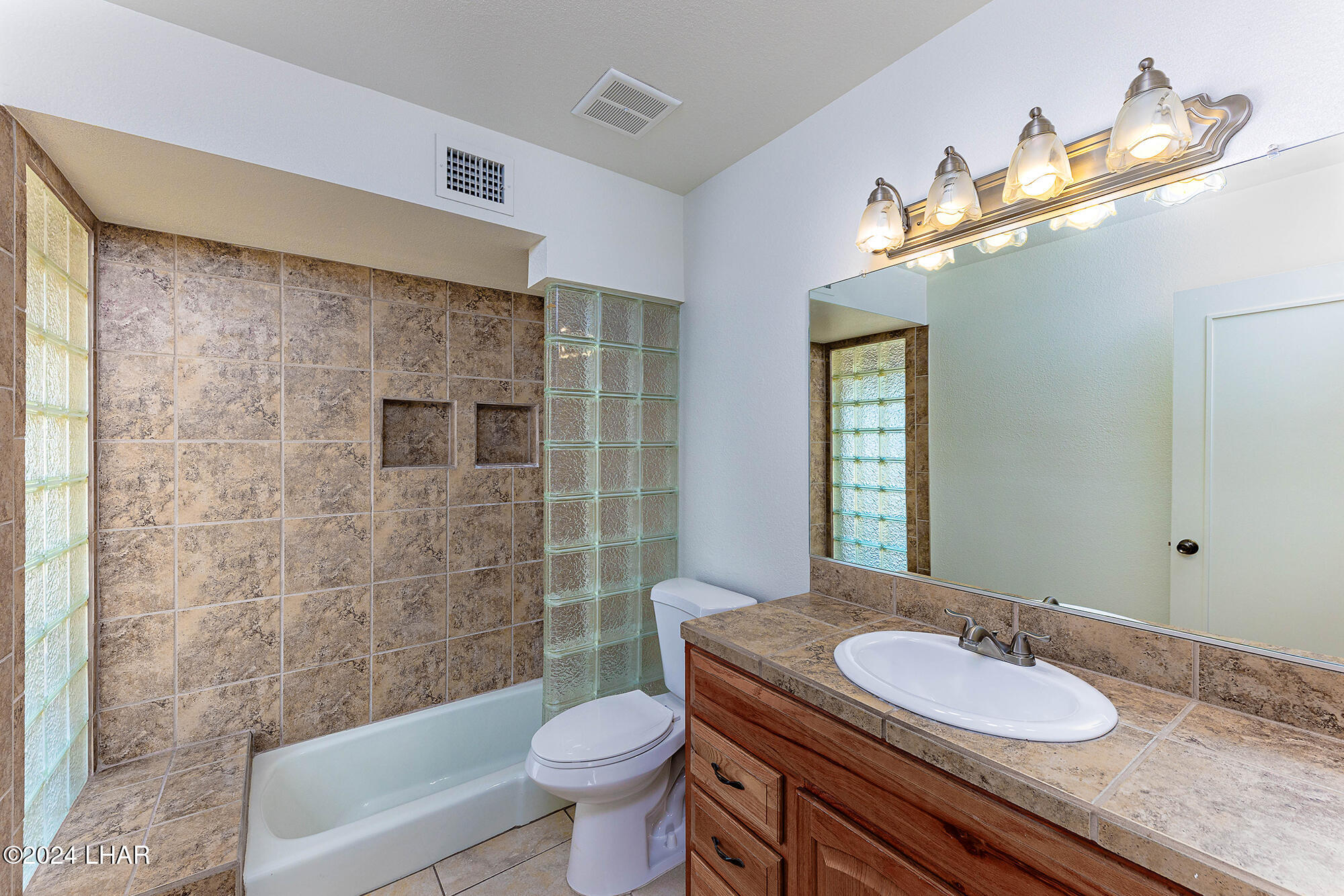 3132 Silversmith Dr