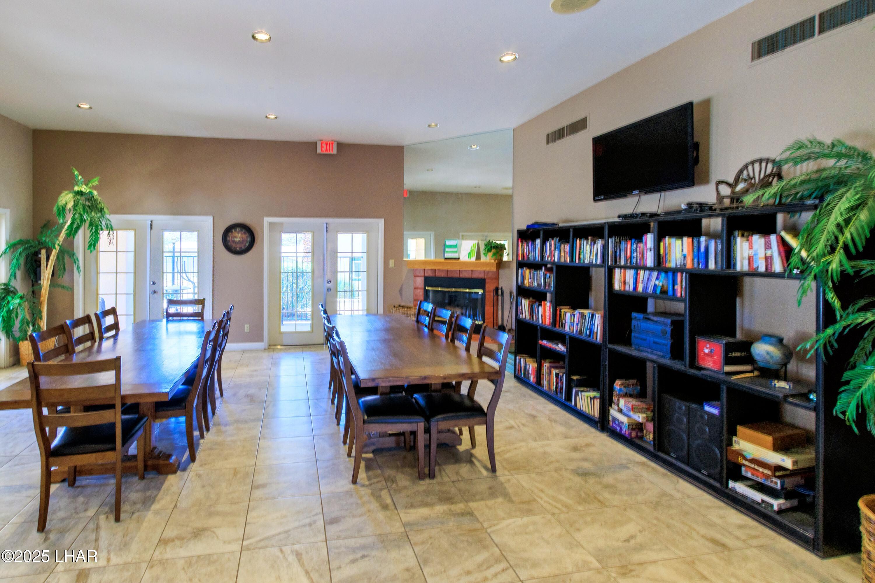 3210 Sweetwater Ave 329