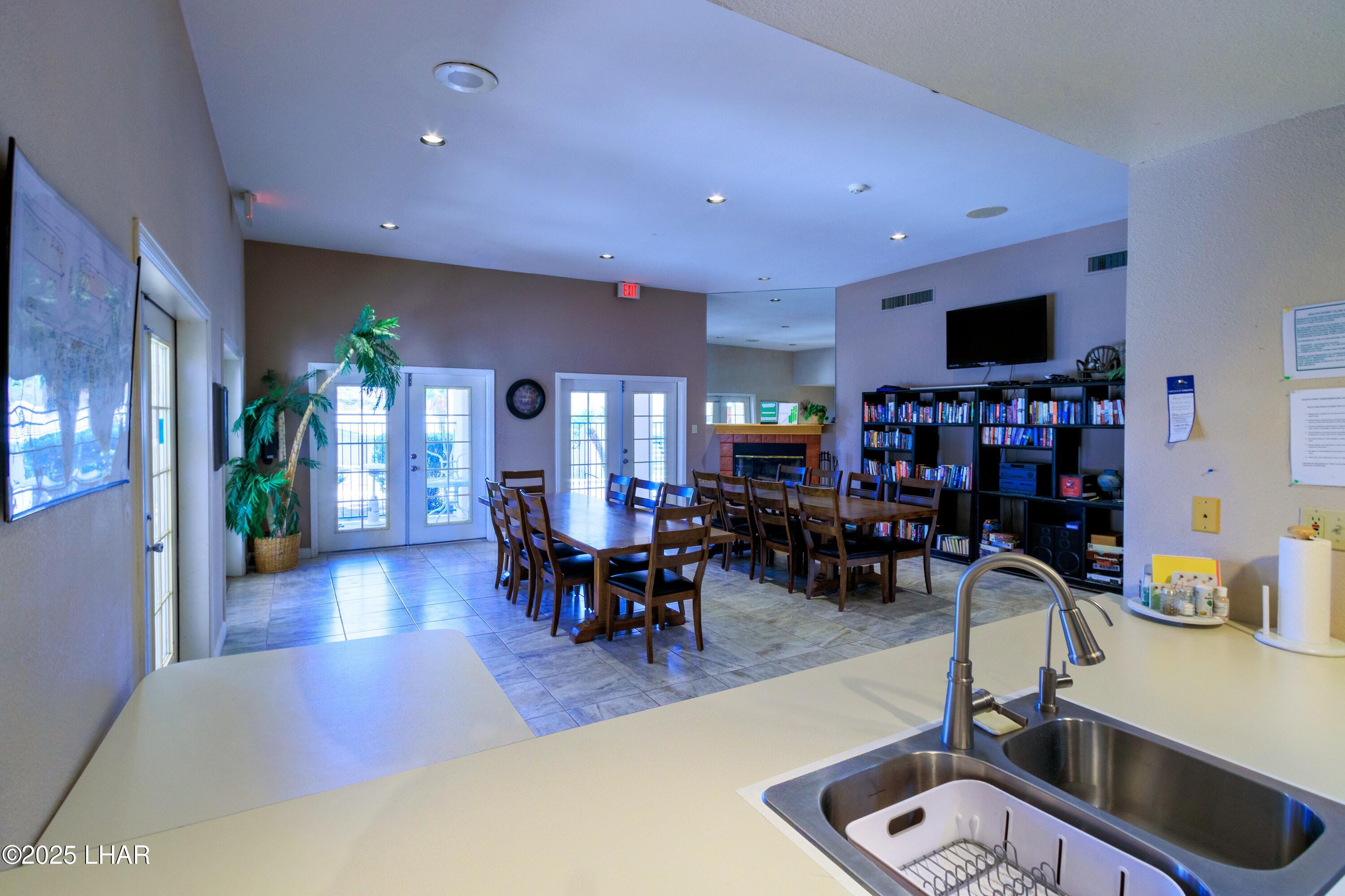 3210 Sweetwater Ave 329