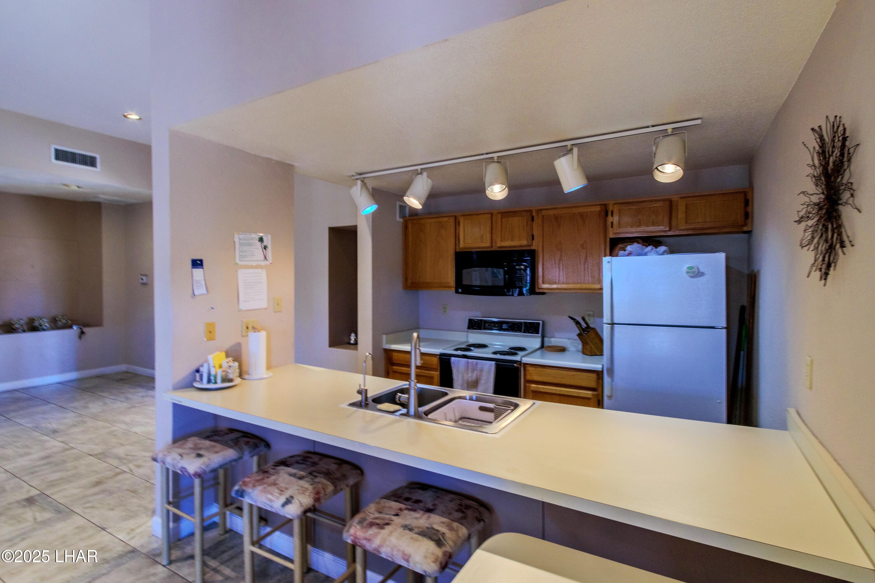 3210 Sweetwater Ave 329