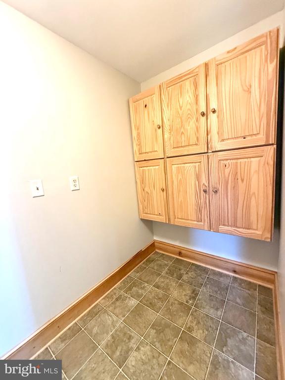 13800 CEDAR LANE
